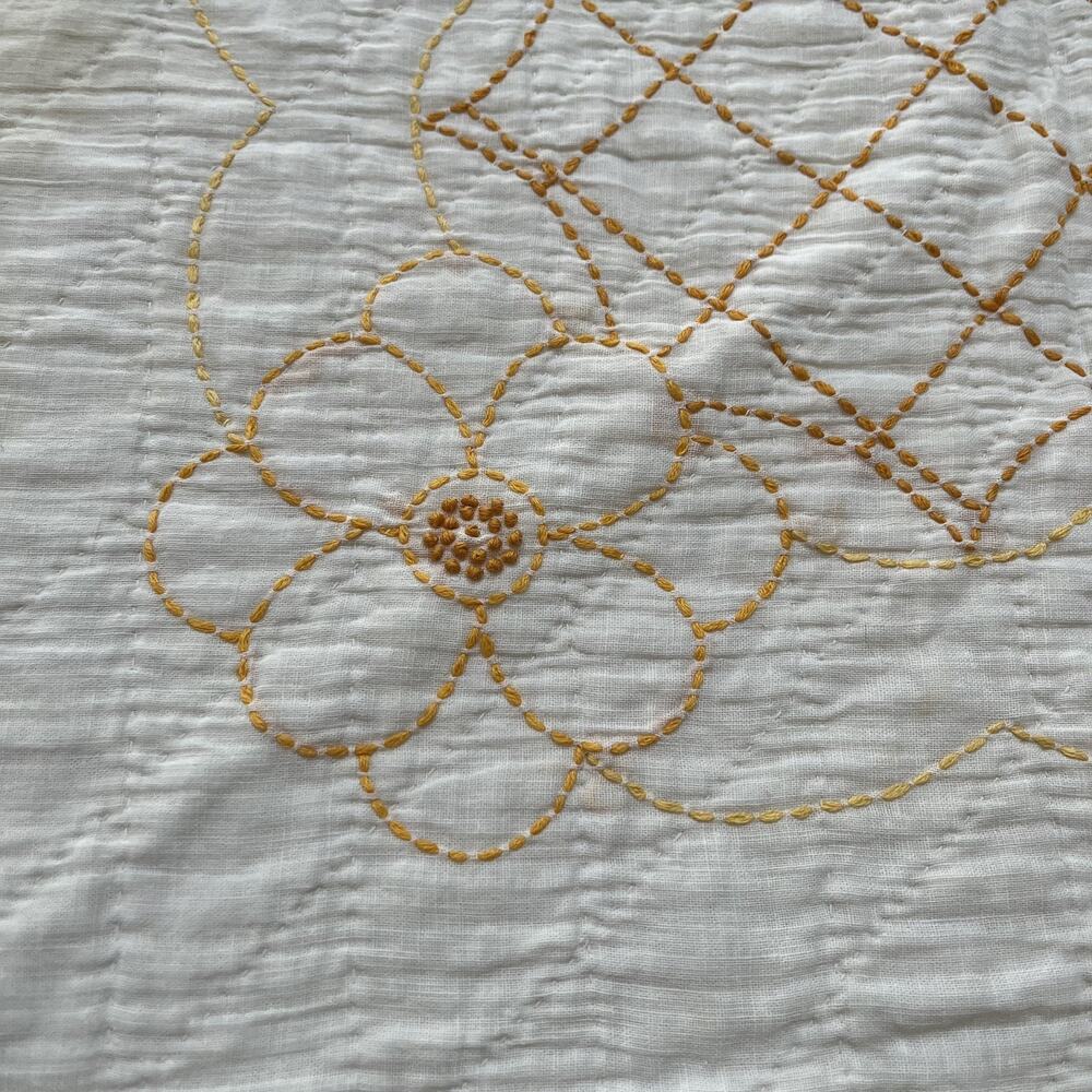 Handmade Hand Quilted Yellow Floral Embroidery Cotton Quilt Bedspread 75"x77" - Picture 2 of 15